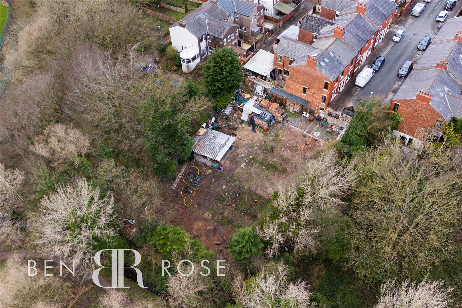 5 bed property in Fenton Road, Preston